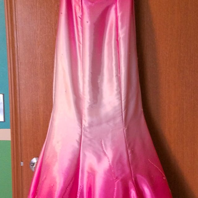 Size 4-6 Pink Ombre Prom Dress